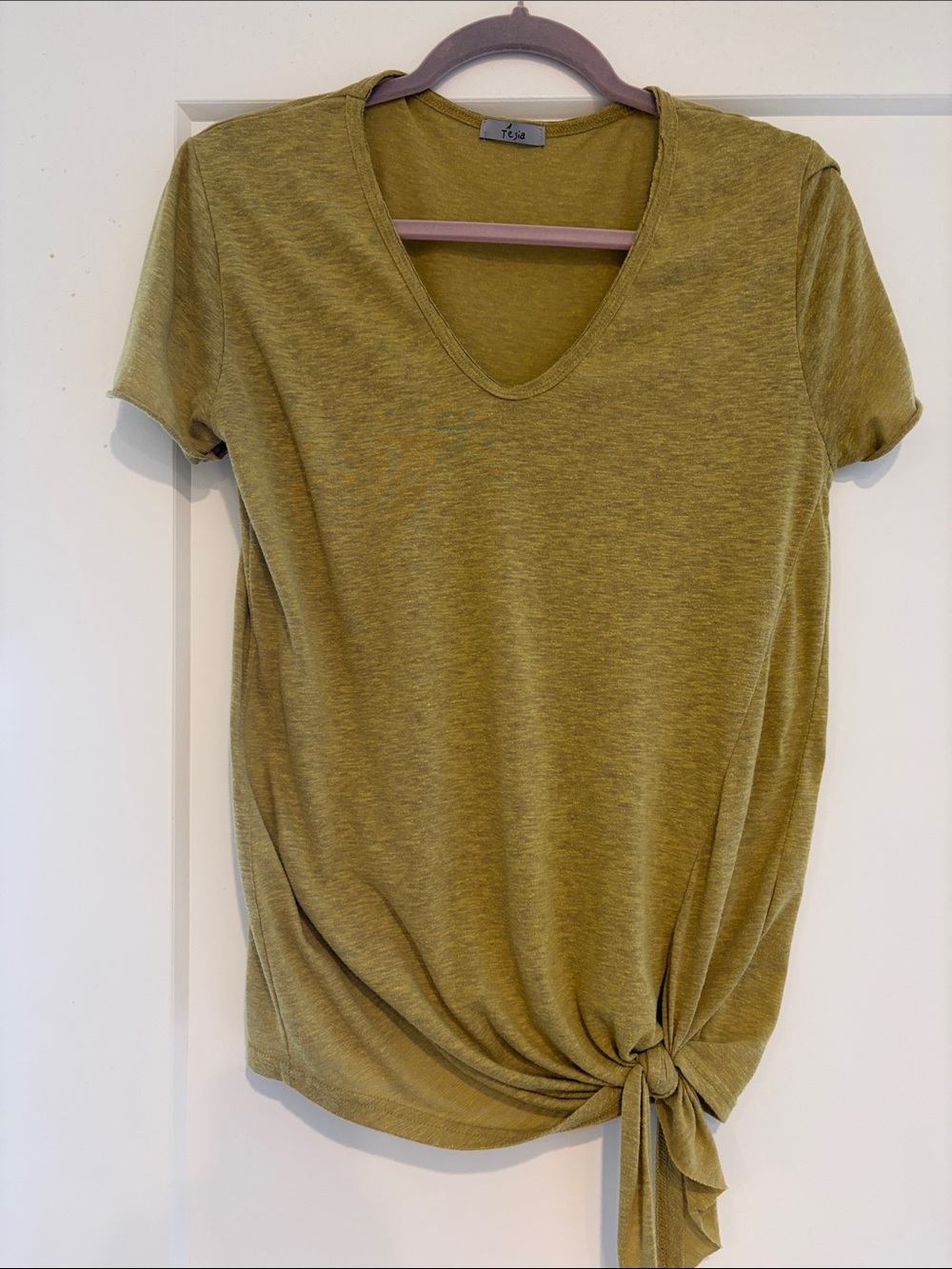 Women's V-Neck Side Tie Tee in Olive